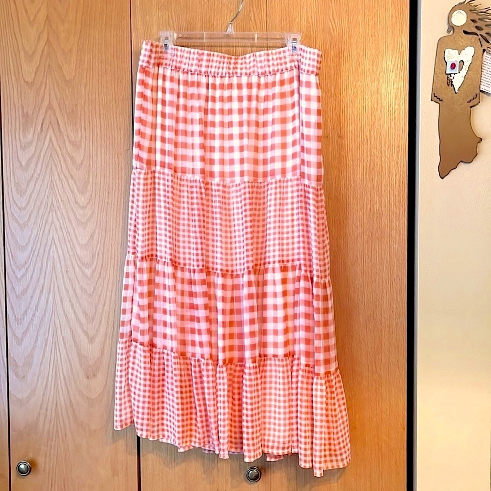 LC Lauren Conrad XL peach white mixed Gingham tiered flowy skirt midi maxi EUC